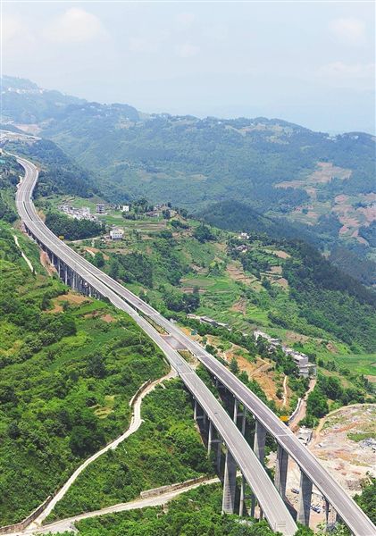 宜巴高速